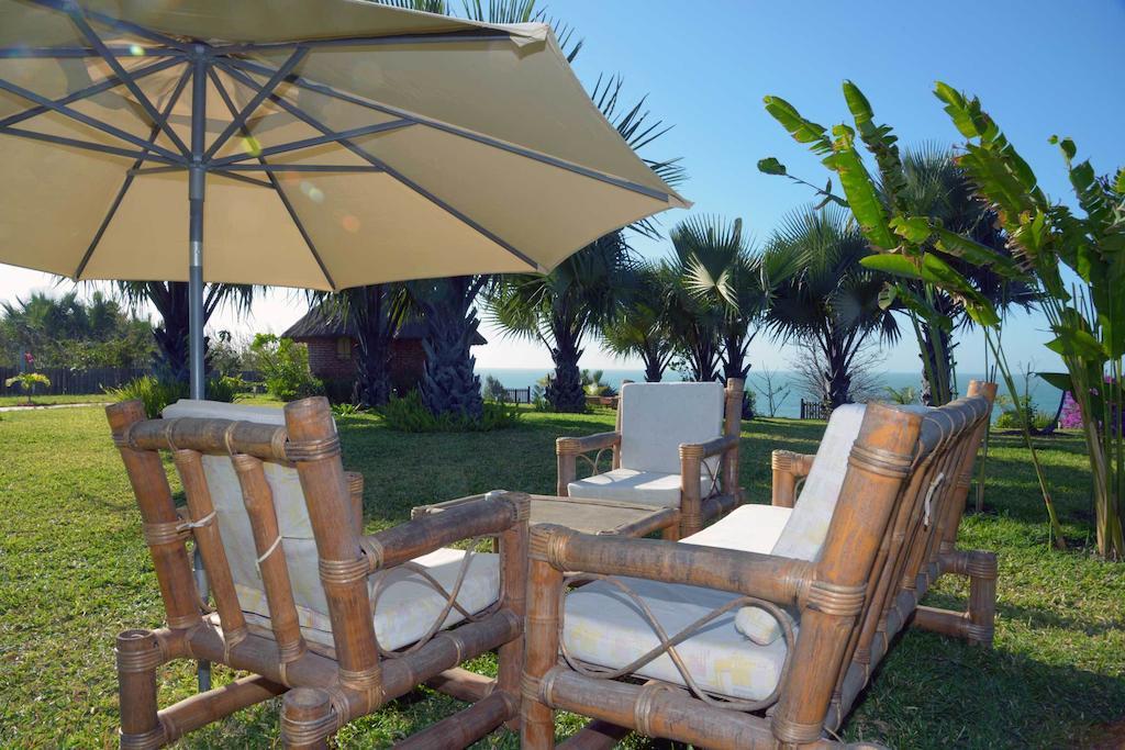 Leo'S Beach Hotel - Adults Only Brufut Exterior photo